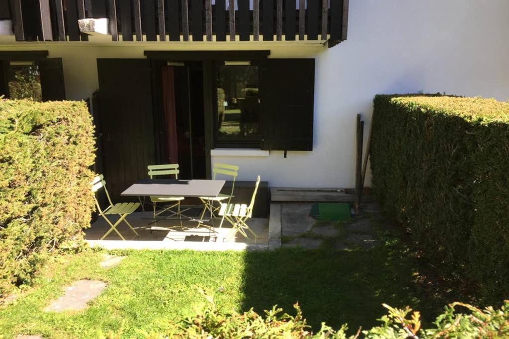 Studio Au Calme Avec Jardin Et Vue Mont-Blanc Шамони Екстериор снимка