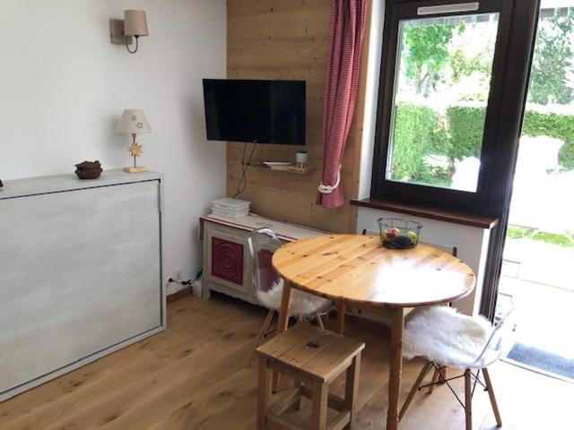 Studio Au Calme Avec Jardin Et Vue Mont-Blanc Шамони Екстериор снимка